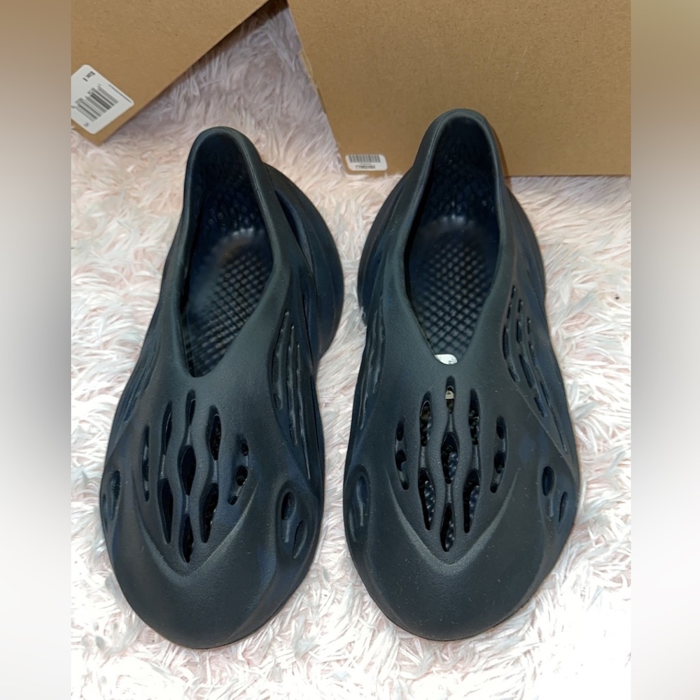 Yeezy Foam runner size five in color mineral brand new